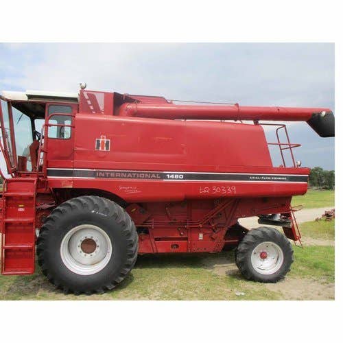 Used International 1480 Combine parts.