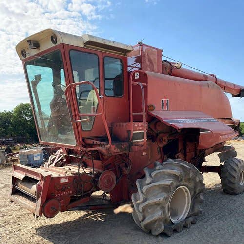 1979 Used International 1480 Combine parts.