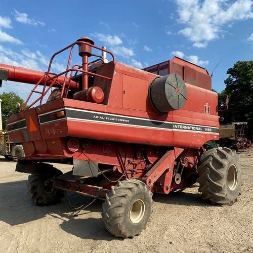 1979 Used International 1480 Combine parts.