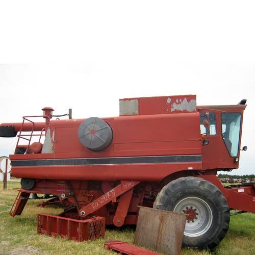 Used International 1480 Combine parts.