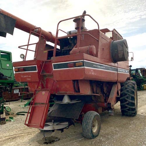 Used International 1480 Combine parts.