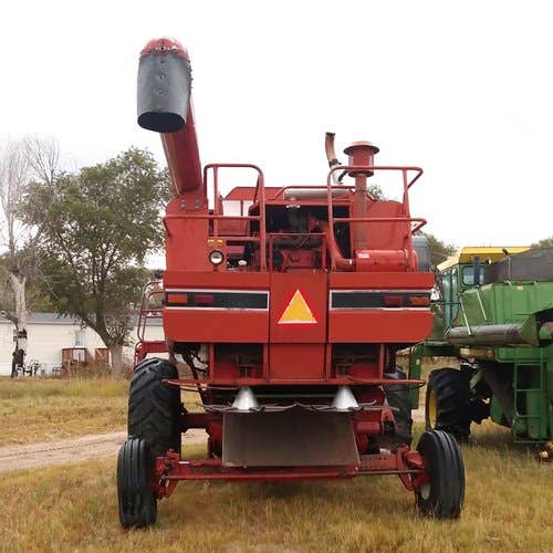 Used International 1480 Combine parts.