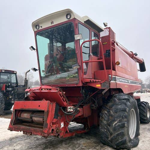 Used International 1480 Combine parts.