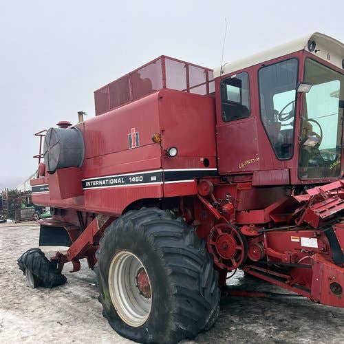 Used International 1480 Combine parts.