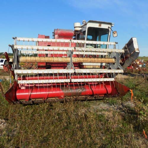 Used International 205 Combine parts.