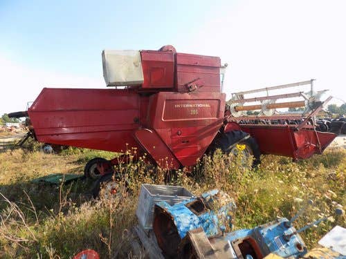 Used International 205 Combine parts.