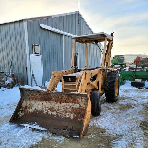 Used International 2500B Construction & Industrial parts.