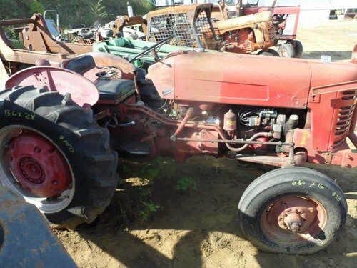 Used International 300 Tractor Parts Used International 300 Tractor Parts