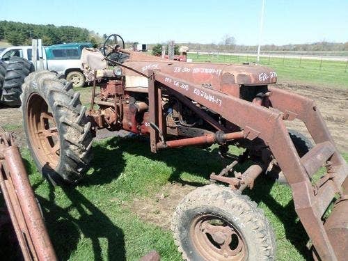 Used International 300 Tractor Parts Used International 300 Tractor Parts