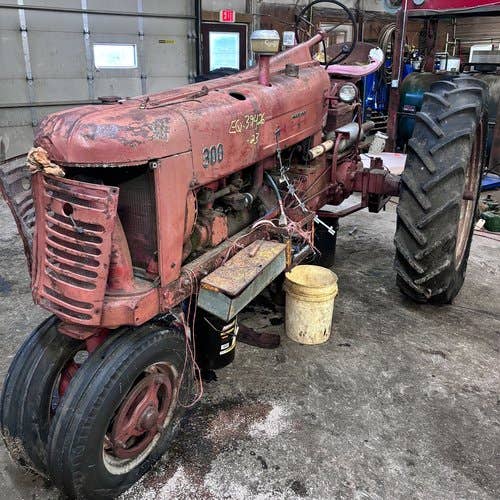 Used International 300 Tractor Parts Used International 300 Tractor Parts