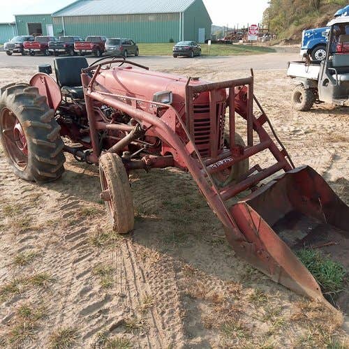 Used International 300U Tractor parts.