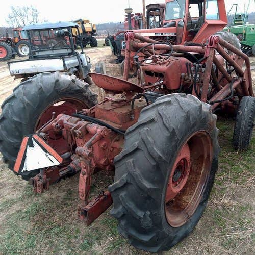 Used International 300U Tractor parts.
