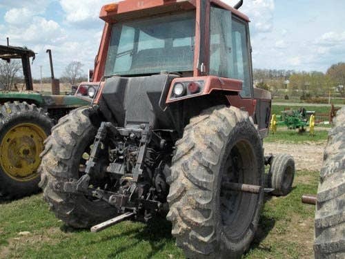 Used International 3288 Tractor parts.