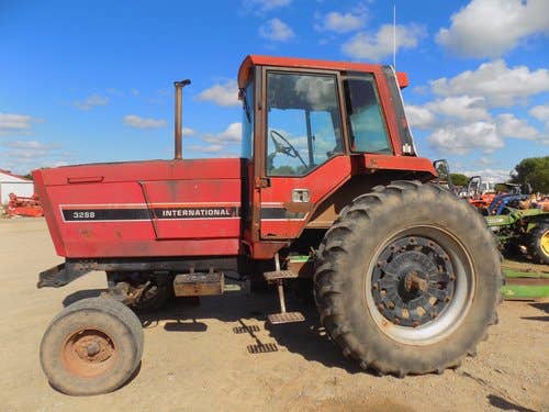Used International 3288 Tractor parts.