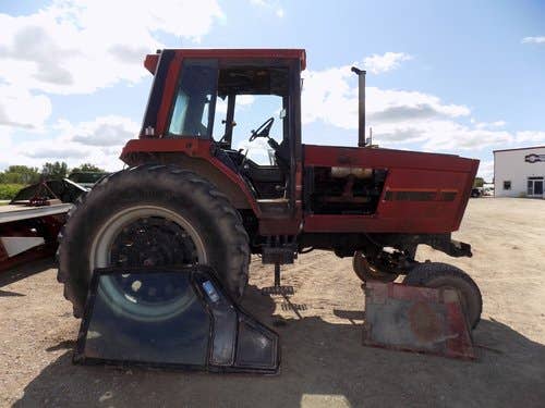 Used International 3288 Tractor parts.