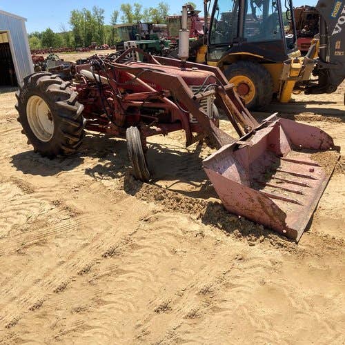 Used International 350 Tractor parts.