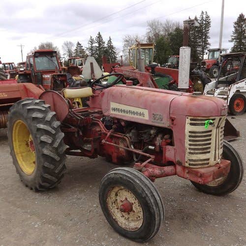 Used International 350U Tractor parts.