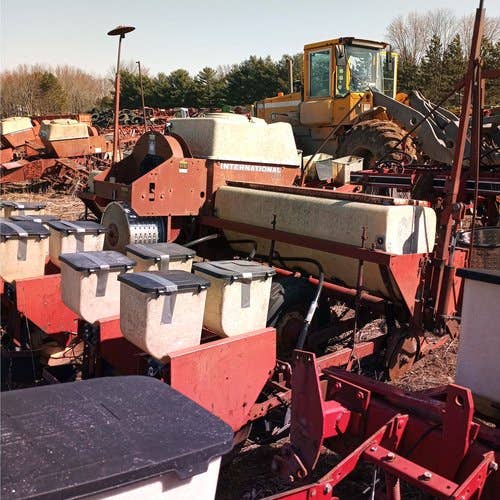 Used International 400 Planter parts.