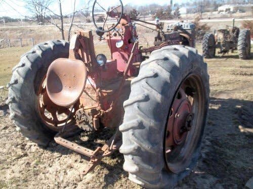 Used International 400 Tractor parts.