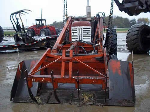 Used International 400 Tractor parts.