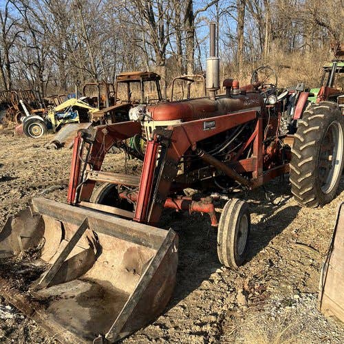 Used International 400 Tractor Parts Used International 400 Tractor Parts