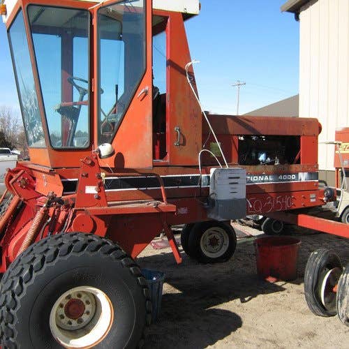 Used International 4000 Hay Cutting parts.
