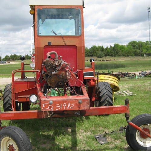 Used International 4000 Hay Cutting parts.