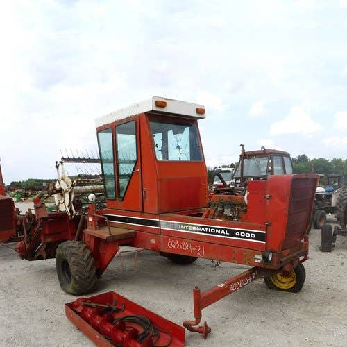 Used International 4000 Hay Cutting parts.
