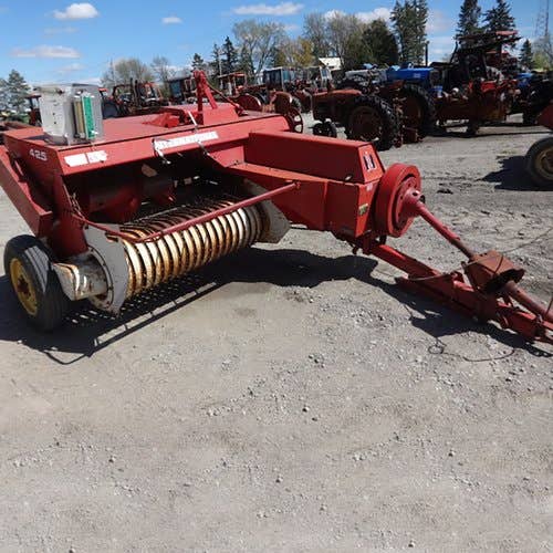Used International 425 Baler Parts Used International 425 Baler Parts