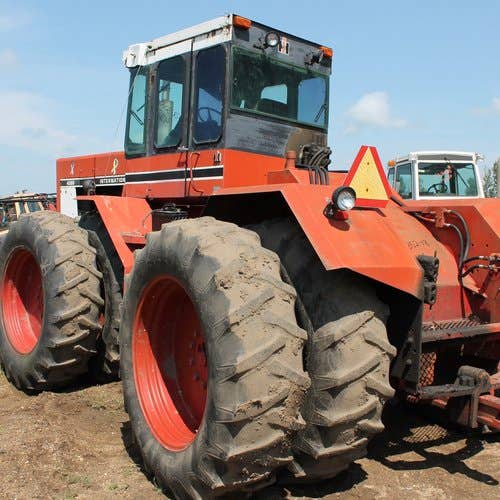 Used International 4386 Tractor parts.