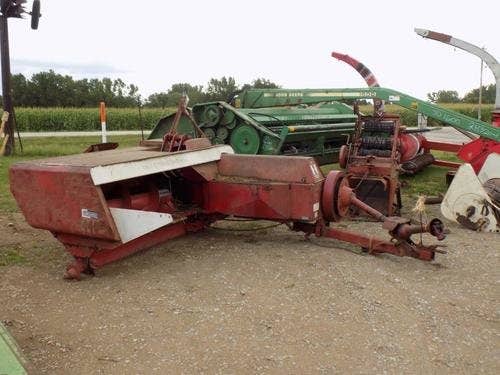 Used International 440 Baler parts.