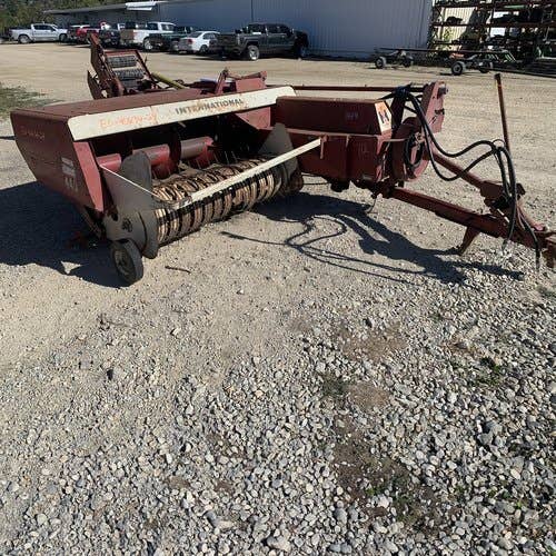 Used International 440 Baler Parts Used International 440 Baler Parts