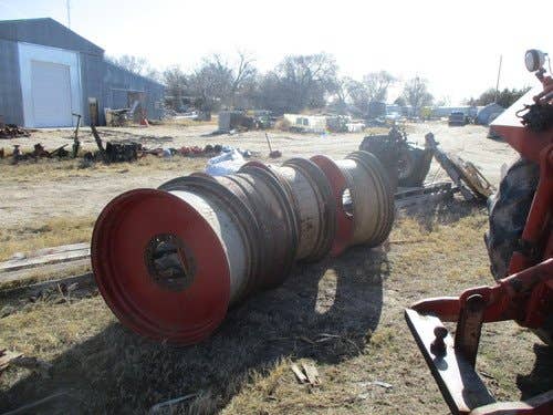 Used International 4586 Tractor parts.