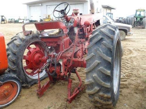 Used International 460 Tractor parts.