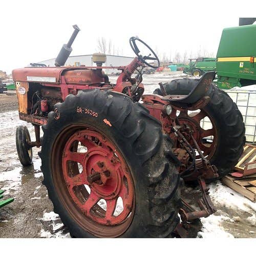 1958 Used International 460 Tractor parts.