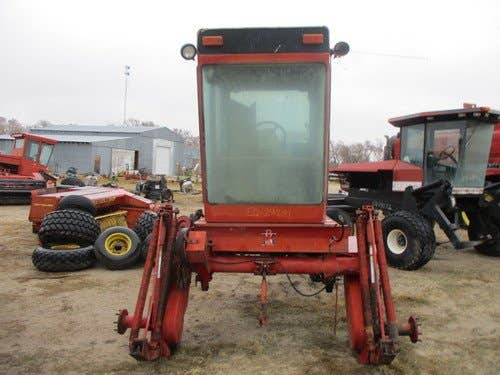 Used International 5000 Hay Cutting parts.