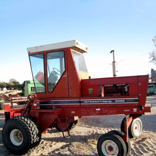 Used International 5000 Hay Cutting parts.