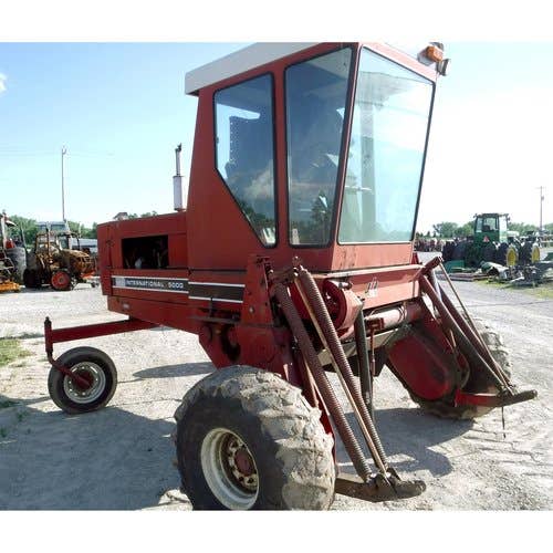 Used International 5000 Hay Cutting parts.