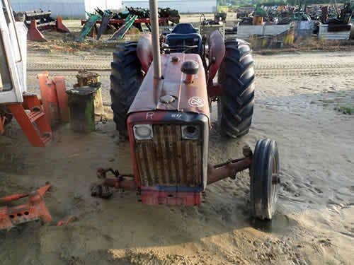 Used International 504 Tractor parts.