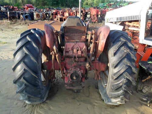Used International 504 Tractor parts.