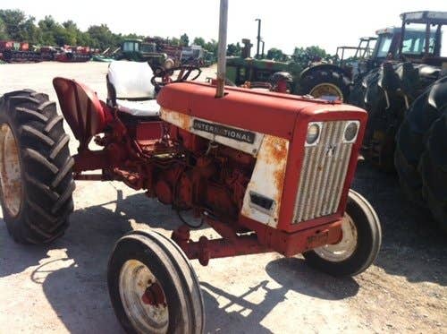 Used International 504 Tractor parts.