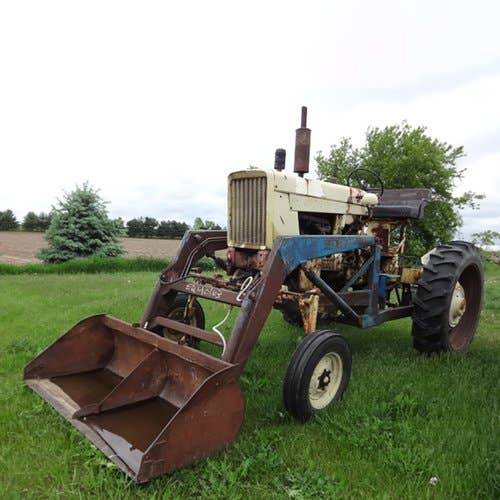 Used International 504 Tractor parts.