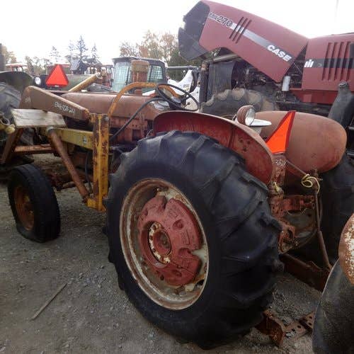 Used International 504 Tractor parts.
