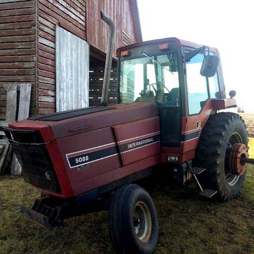 Used International 5088 Tractor parts.