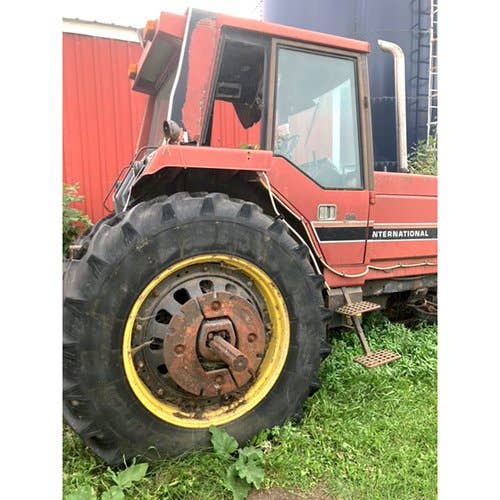 Used International 5088 Tractor parts.