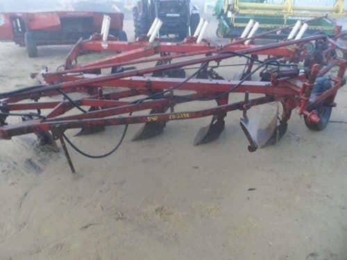 Used International 540 Tillage parts.