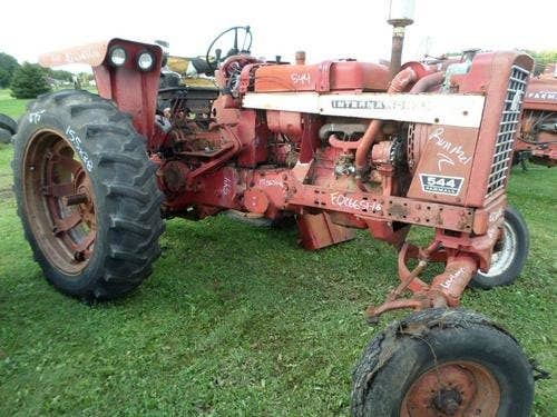 Used International 544 Tractor Parts Used International 544 Tractor Parts