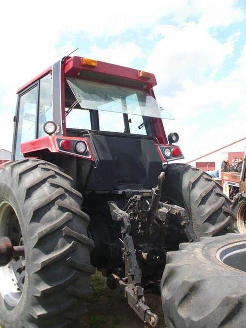 Used International 5488 Tractor parts.