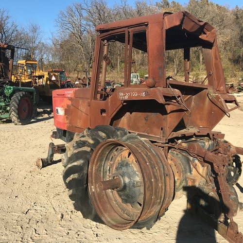 Used International 5488 Tractor parts.