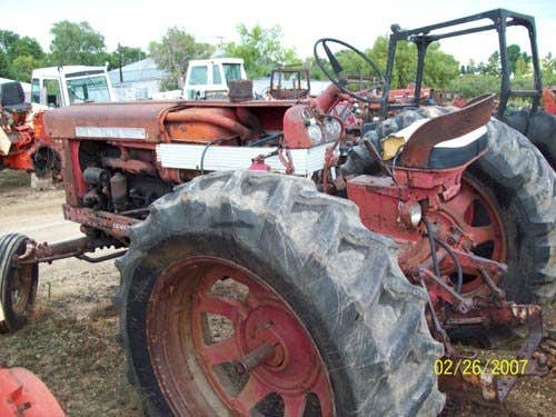 Used International 560 Tractor parts.